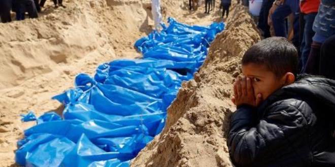 Gazze'de her saat 4 çocuk öldürülüyor