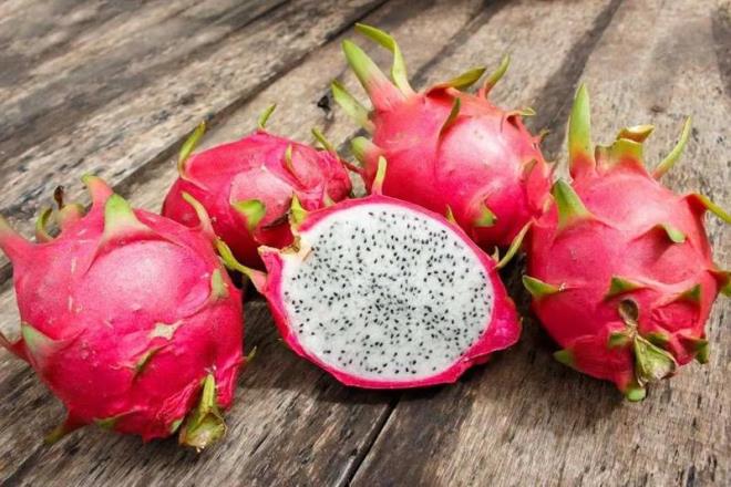 Vücudun nem dengesini kontrol altında tutar. Pitaya meyvesi antioksidandır (phytoalbumins) ve son derece zengin çözülebilir lif içerir.