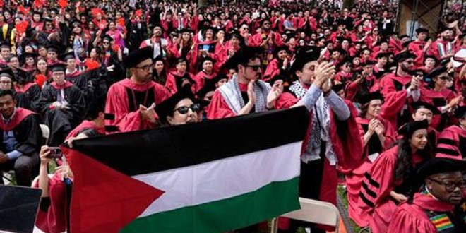 Harvard Üniversitesi mezuniyetine Filistin protestosu damga vurdu