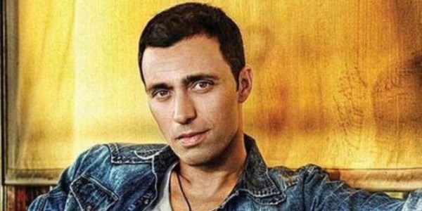 Ünlülerden Tuncel Kurtiz'e veda