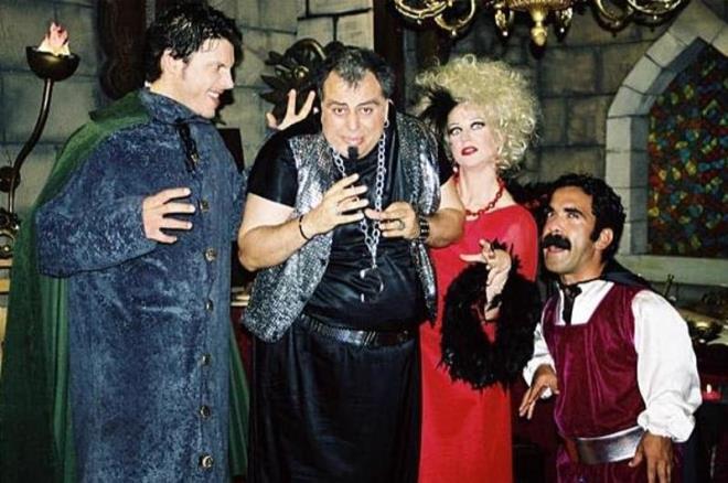 Ancak bu çocuk oyunculardan sadece ikisi, artık oyunculuk piyasasında yer almıyorlar. Öyle ki sosyal medyada dahi yoklar.