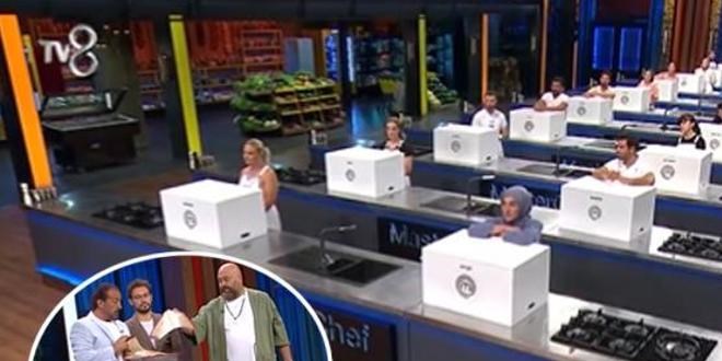 Masterchef tarihinde bir ilk gerçekleşti. Mehmet Şef'i ise yine kızdırdılar.