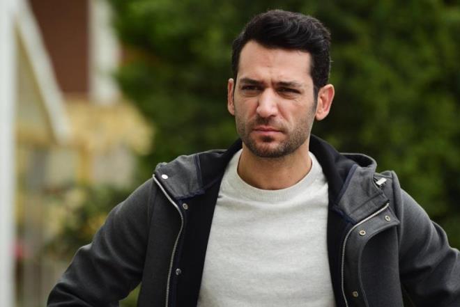 Snob Magazin'in haberine göre; 'Gizli Bahçe' dizisinde rol alacak olan oyuncunun, bölüm başı 1 milyon 800 bin TL alacağı iddia edildi.