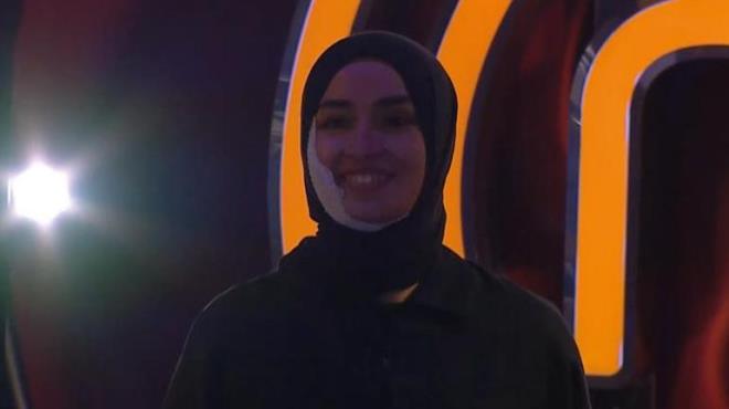 YARIŞMAYA DEVAM EDECEK Mİ?  <p>  Somer Şef, Beyza'ya "O zaman kararını duyalım yarışmaya devam etmek istiyor musun?" diye sordu. Beyza'nın vereceği cevap yeni bölümde belli olacak.