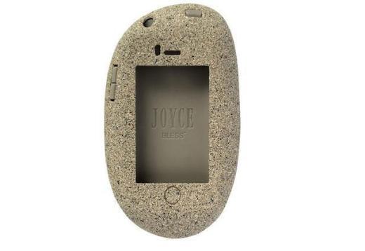 Taş gibi bir kılıf