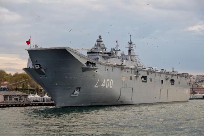 Ülkeler, nüfuzlarını göstermek, savunma sağlamak ve stratejik çıkarlarını desteklemek için bu deniz devlerini kullanmaktadır. Yapılan incelemede, 11 ülkenin uçak gemisi filolarına odaklanarak, küresel deniz güvenliği sahnesindeki yeteneklerini ve rolleri ortaya çıkıyor.  <br>  İşte en fazla savaş uçağı gemisine sahip ülkeler;