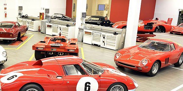 Rekor fiyatlara satılan Ferrari'ler