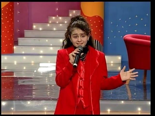 Azeri kızı Günel olarak hafızalara kazınan şarkıcı Günel Zeynalova, henüz 13 yaşındayken İbrahim Tatlıses'in konserinde sahneye çıkmış ve büyük bir şöhretin kapılarını Tatlıses'in desteğiyle aralamayı başarmıştı.
