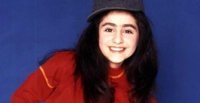 "Didem", "İçim İçime", "Aşıksın" ve "Resmimi Çeke Çeke" gibi parçalarla müzik dünyasında adını duyuran ünlü şarkıcı hem Azerbaycan'da hem de Türkiye'de hatrı sayılır bir hayran kitlesine sahip.