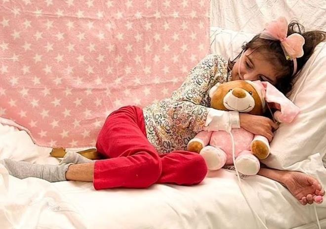 NUBPL hastalığı son derece nadir görülüyor ancak NUBPL Vakfı, yaklaşık 2 bin takipçiye ulaşan bir Facebook sayfası aracılığıyla hastalığın farkındalığını artırmak için mücadele ediyor.