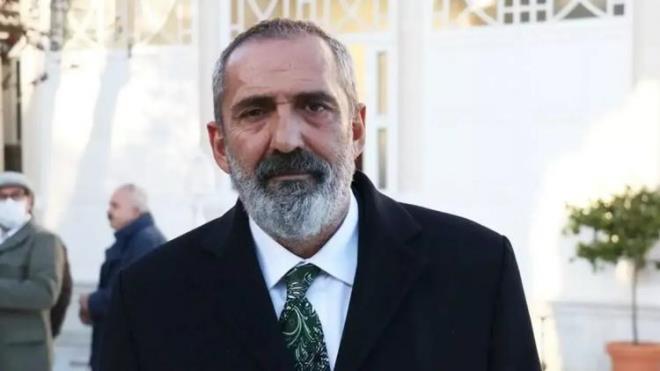 Geçtiğimiz günlerde usta sanatçı Yavuz Bingöl CHP Genel Başkanı Özgür Özel'e mektup yazarak kendisini sorumluluğa davet etmişti. Gazze'deki insanlık dramına dikkat çeken Bingöl açıklamasıyla dikkat çekti.