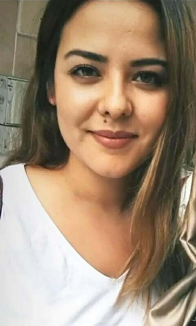 AKIL SAĞLIĞI RAPORU İSTENDİ    Savunmaların ardından ara karar açıklandı.  Sanık Serdar Karamus'un tutukluluk halinin devamına karar veren mahkeme heyeti, cezai ehliyetinin belirlenmesi için İstanbul Adli Tıp Kurumu İhtisas Dairesi'ne yeniden yazı yazılması kararıyla duruşmayı erteledi.