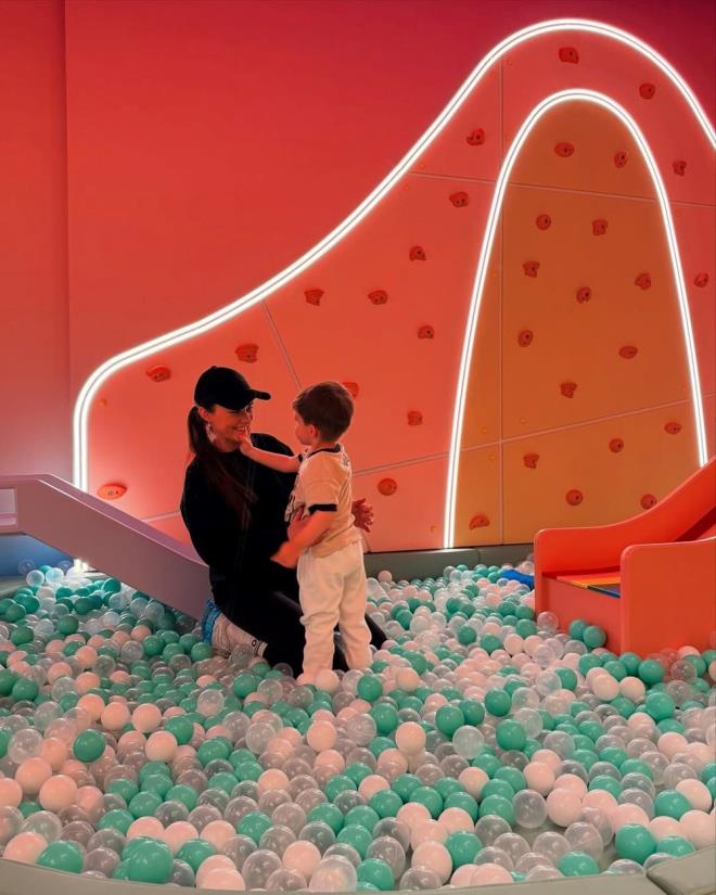 Gassal adlı internet dizisinin ikinci sezonunda rol alan Hande Soral'ın paylaştığı karelere binlerce beğeni ve yorum geldi.