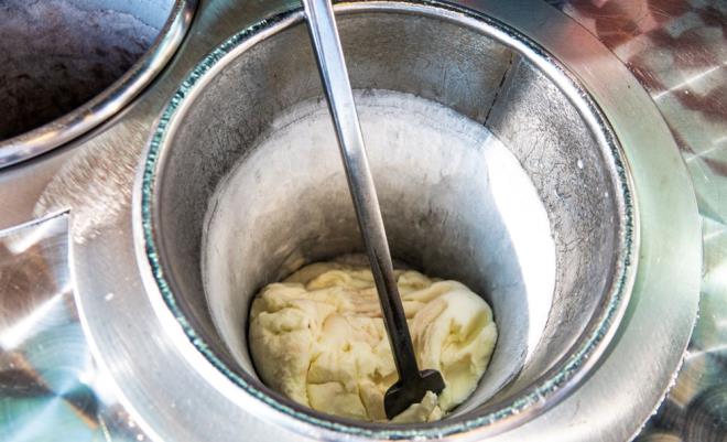 ''Dünyanın En Lezzetli Dondurmaları'' listesinde Türkiye, 49 rakibini geride bıraktı.    Kahramanmaraş dövme dondurmasıyla zirveye oturan Türkiye'yi, Frozen custard ile ABD takip etti. İşte Dünyanın En Lezzetli 10 Dondurması: