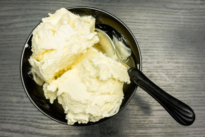 4. Clotted cream ice cream    Cornwall, İngiltere