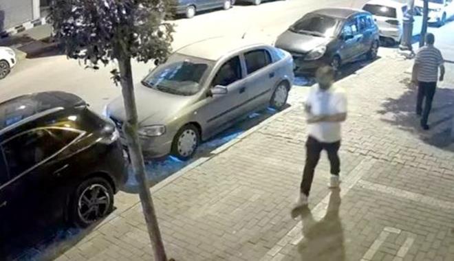 Parayı hazneye koyan Şerif Yalçın, son olarak onay tuşuna basmadan arkadaşları ile oradan ayrıldı. Üç arkadaş oradan uzaklaştıktan bir süre sonra ödemeyi geri iade eden ATM'den uyarı sesi çıkardı.    Bu sesi duyarak ATM'ye yönelen kişi, parayı alarak olay yerinden uzaklaştı.