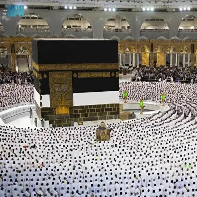 Hacı adaylarının heyecanla beklediği 2026 Hac kura çekilişi için takvim netleşiyor. Diyanet İşleri Başkanlığı'nın önümüzdeki yıl için düzenleyeceği hac ibadetine yönelik ön kayıt işlemleri 21 Eylül tarihinde tamamlanmıştı. Şimdi ise binlerce hacı adayı kura çekilişine odaklanmış durumda. Peki 2025 Hac kurası ne zaman çekilecek? Kura çekimi canlı izlenebilecek mi? Sonuçlar nasıl ve nereden sorgulanacak? İşte merak edilen tüm detaylar...