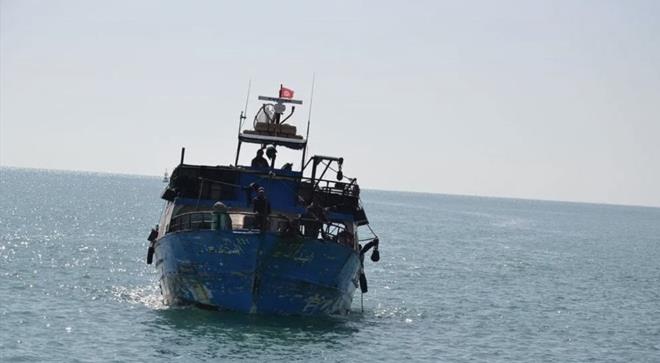 <h2 class="gallery-item-title">"MAAŞLAR 80 BİN LİRAYA DAYANDI"</h2>                <p></p><p>İzmir Güzelbahçe Balıkçı Barınağı balıkçılarından Mustafa Baran, balıkçılığın dede mesleği olduğunu ve işi babasından devraldığını dile getirdi.</p>  <p>Güzel bir av sezonu geçirdiklerini anlatan Baran, "Son dönemlerde tayfa bulmakta zorlanıyoruz. Bulsak bile elemanlar kalifiye değil. Elemanları eğitmek için bayağı bir vakit harcıyoruz. Maaşlar 80 bin liraya dayandı, işçi bulamıyoruz." ifadelerini kullandı.</p>