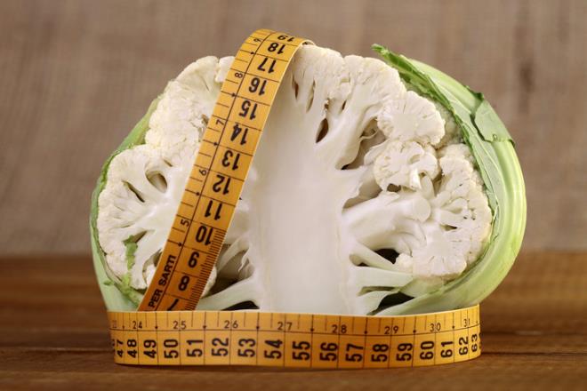 %90 ?ı sudan oluşan karnabahar ayıca sağladığı tokluk yardımıyla hem vücudun su ihtiyacını karşılar hem de tokluk hissi sağlar. Glisemik indeksi düşük olduğundan kilo verimini de yardımcı olur tam diyetlik bir besindir.