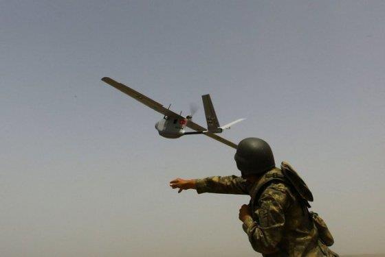 Zırhlı birliklerin harekatı sonucu iki farklı yerde bulunan birlikler birleşerek, hedefi ele geçirdi.