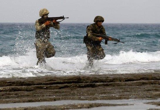 İzmir'in Seferihisar ilçesinde, 7 bin personel, 23 muhtelif gemi, 22 uçak ve 17 helikopterin katılımıyla Türkiye'nin en büyük müşterek tatbikatı yapıldı.