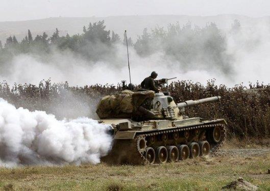 İzmir'in Seferihisar ilçesinde, 7 bin personel, 23 muhtelif gemi, 22 uçak ve 17 helikopterin katılımıyla Türkiye'nin en büyük müşterek tatbikatı yapıldı.