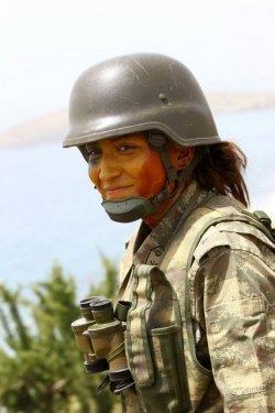 İzmir'in Seferihisar ilçesinde, 7 bin personel, 23 muhtelif gemi, 22 uçak ve 17 helikopterin katılımıyla Türkiye'nin en büyük müşterek tatbikatı yapıldı.