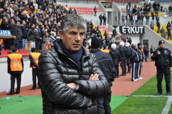 Mersin İdman Yurdu, Teknik Direktör Giray Bulak da sezon bitmeden görevini bıraktı