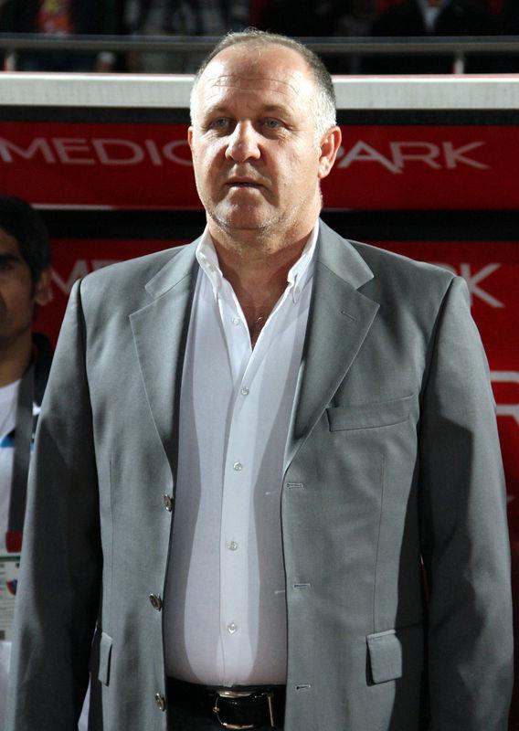 Kardemir Karabükspor, teknik direktör Mesut Bakkal Gaziantepspor yenilgisinin ardından yollarını ayırdı