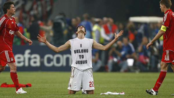 <p><b>5 - Milan-Liverpool (Atatürk Olimpiyat)</b></p>  25.05.2005   <p>70.024 kişi</p>