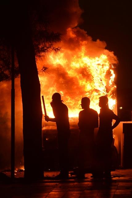 <P>Ankara Büyükşehir Belediyesi olaylarda meydana gelen hasarın faturası ile ilgili açıklama yaptı.</P>  <P>Açıklamada, gösterilerde, çoğu yeni alınan körüklü doğalgazlı belediye otobüsü olmak üzere 16 belediye otobüsünün tahrip edildiği ve kullanılamaz duruma getirildiği kaydedildi</P>