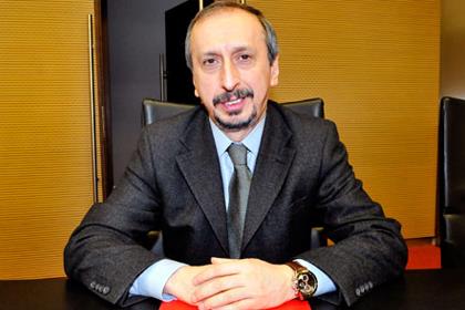 Mehmet Emrehan Halıcı-CHP Orta Doğu Teknik Üniversitesi Elektrik ve Elektronik Mühendisliği Bölümünü bitirdi.