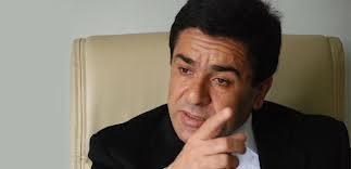 Bengi Yıldız -BDP- İstanbul Üniversitesi Hukuk Fakültesini bitirdi.