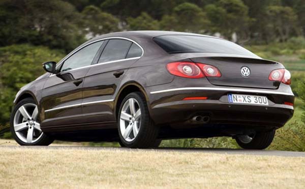 12 - VW Passat