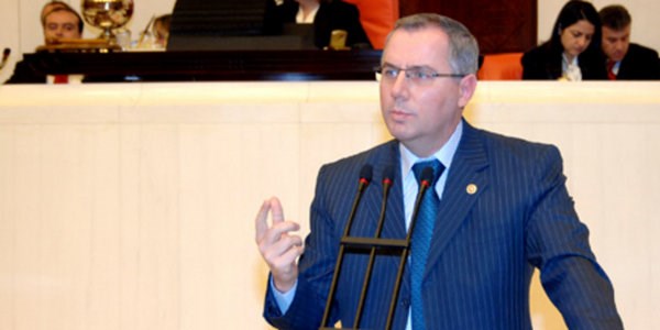 Sekreteri vekili 174 bin TL çarptı!