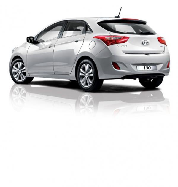 <p><b>Hyundai i20'ye özel uygulama</b></p>  Hyundai i20 modeli 20.000 TL 20 ay için yüzde O kredi seçenekleriyle satılıyor. Ayrıca dosya dosya masrafı da ödemeyecek. İ30 modeli de 30.000 TL, 30 ay için yüzde 0.62'den başlayan kredi seçenekleriyle sunuluyor.   Accent Blue'da da 30.000 TL, 30 aylık vade İçin yüzde 0.77'den başlayan krediyle satılıyor.