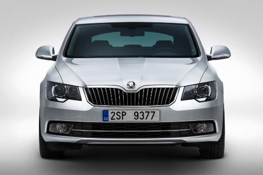 Skoda’nın yenilenen “Amiral Gemisi” Superb ise yıl sonuna kadar 2.500 TL’lik takas avantajıyla satılıyor. Kampanya, Superb’in tüm motor seçeneklerinde geçerli olacak.