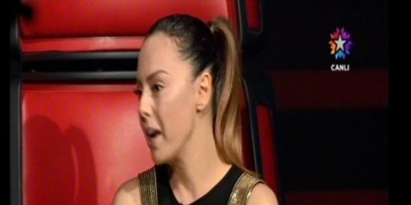 Ebru Gündeş'e destek tweetleri