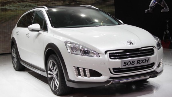 Peugeot, aralık sonuna kadar yüzde sıfır faizle, 24 aya kadar vade ve 24 bin TL`ye varan kredi imkanı sunuyor.