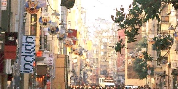 İstanbullular ilçelere karne verdi