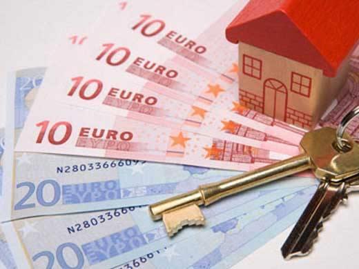 Konut kredisi faiz oranları 100 bin lira ve 120 ay vade için Akbank'ta yüzde 0,81'den 0,76'ya,