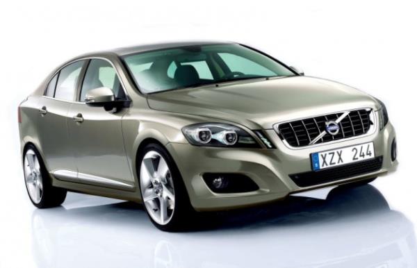 VOLVO: S60, V60, XC60, S80 ve XC70 modellerinde 2.0 lt, 4 silindirli 181 HP dizel motor, T5 2.0 lt benzinli 245 HP motorlar kullanılmaya başlanacak. Her iki motor seçeneğinde de 8 ileri otomatik şanzıman olacak.