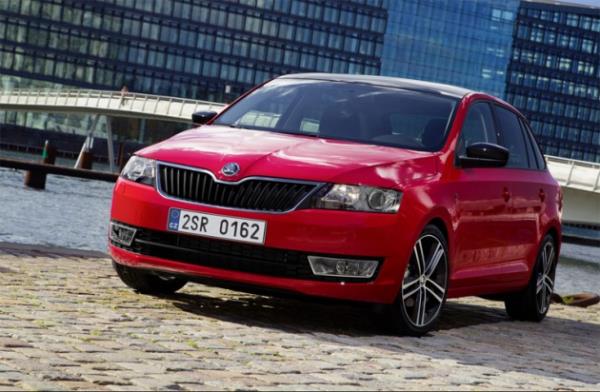 SKODA: Şubat ayında makyajlanan Yeti modeli satışa sunulacak. Aracın 1.6 lt TDI dizel motor ve 7 ileri DSG otomatik şanzıman seçeneği de olacak. Mart ayındaysa Skoda'nın hatchback sınıf1ında tamamen yeni modeli olan Rapid Spaceback gelecek. Orta sınıf HB sınıfındaki Rapid Spaceback, gençleri hedefleyecek. Octavia'nın en üst versiyonu 220 HP'lik vRS, 1.6 lt TDI motor seçenekli Octavia Combi 4X4 gibi yenilikler de olacak.