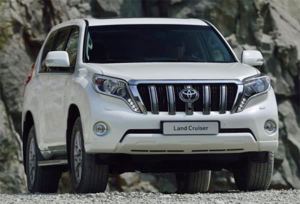 TOYOTA: Yılın ilk yarısında yenilenecek Land Cruiser Prado satışa çıkıyor. BMW imzalı 1.6 lt D4-D dizel motora sahip Verso ve Auris Touring Sport da, markanın Türkiye?de satışa çıkaracağı yenilikler arasında.