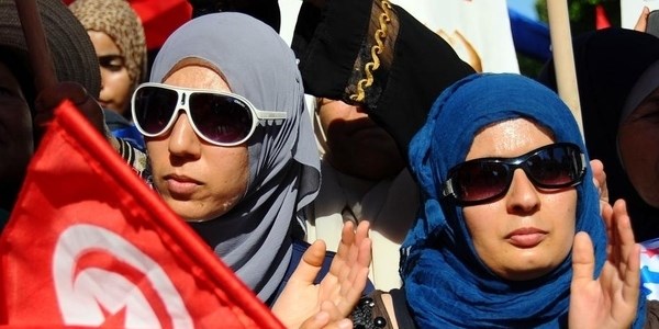 Türkiye'de tercih edilen örtünme şekli hangisi?