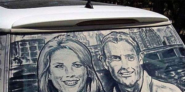 Tozlu arabalara kazınan sanat