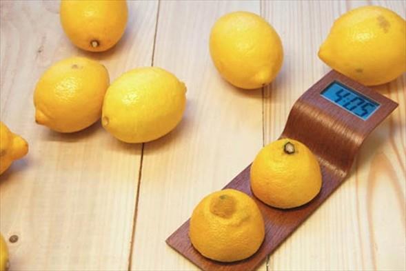 Limon enerjisiyle çalışan saat