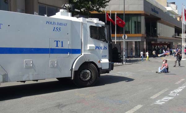 Kalbinde yoksa yerim,o zaman suyumun tadına bak derim.