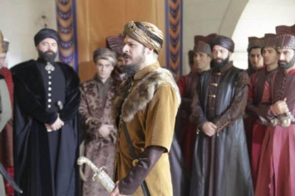 <p><b>Çocukları</b></p>   Nergisşah Sultan: 1536 yılında Manisa'da doğdu. Damat Cenabi Ahmet Paşa (şair, tarihçi, Enderuni ve çeşnigirbaşı, 20 yıl kadar Anadolu Beylerbeyi) ile evlenmiştir.