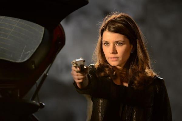 Başkent Üniversitesi İşletme Fakültesi'ni bitiren Beren Saat'in asıl amacı akademik kariyer yapmaktı. Öğretim görevlisi olmayı hayal eden Saat bir yandan master yapıp bir yandan da İngilizcesini geliştirmeye çalışırken annesinin ısrarı ve o dönemde birlikte olduğu sonra bir trafik kazasında kaybettiği erkek arkadaşının desteğiyle Türkiye'nin Yıldızları yarışmasına katıldı.